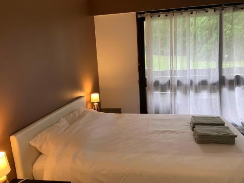 Photo de la galerie de l'établissement PARAÍSO - Logement entier proche Paris tout équipé avec parking, à Franconville