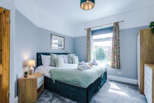 NEW! 3-Bed Spacious Home in Manchester by 53 Degrees Property, Ideal for Groups, FREE Parking! photo 27