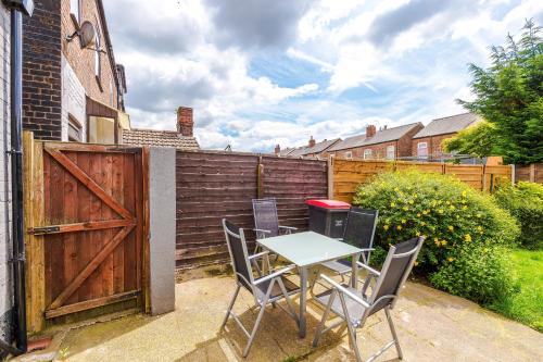 NEW! 3-Bed Spacious Home in Manchester by 53 Degrees Property, Ideal for Groups, FREE Parking! photo 44