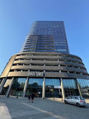 Hanza Tower 70m
