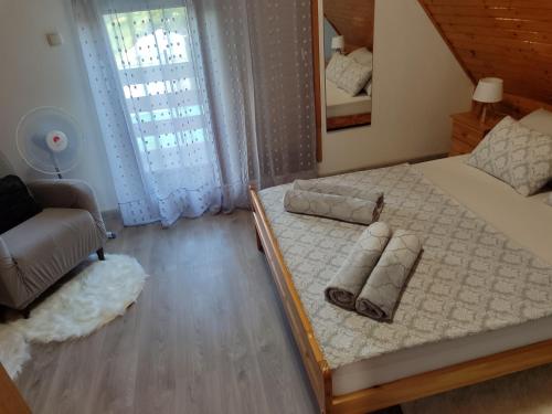 Postel nebo postele na pokoji v ubytování Apartman "SaraP" Metković