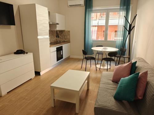 Premium One-Bedroom Apartment plus sofa bed, Near Vatican - newly renovated photo 10