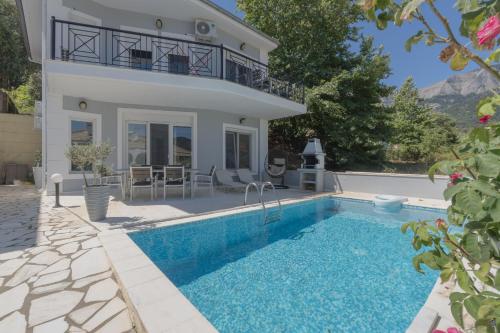 Diamanti Villa, Pool & Barbecue