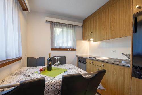 Kuchyň nebo kuchyňský kout v ubytování Haus Amici