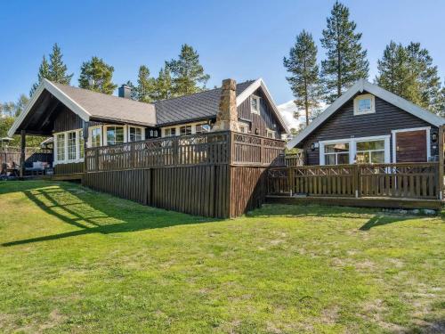 Galeriebild der Unterkunft 4 star holiday home in Storsteinnes in Rundhaug