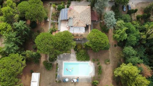 Πισίνα στο ή κοντά στο Villa Vittorio a 4km dal mare