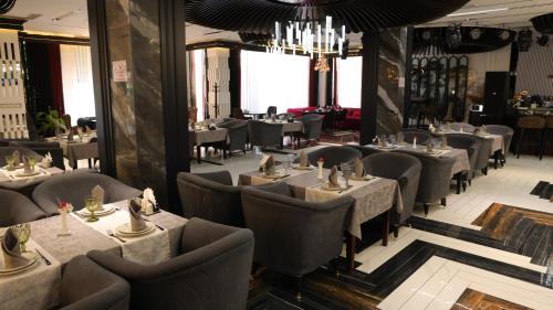 Posezení v ubytování Zarafshan Grand Hotel city