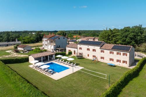 Villa Krculi by Briskva