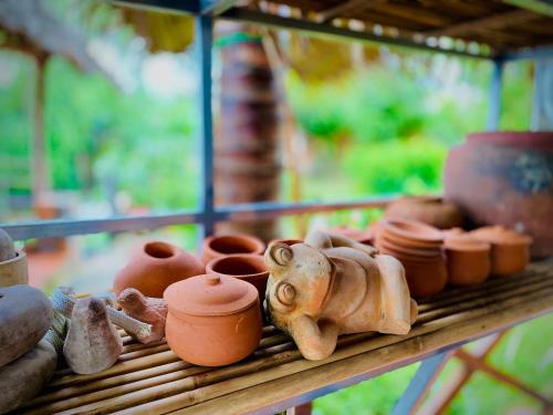 Φωτογραφία από το άλμπουμ του mekong riverside homestay σε Vinh Long