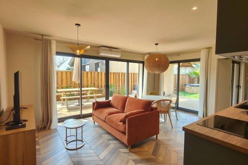 Appartement Jasmin Jacuzzi Piscine