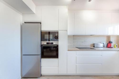Renovated townhouse walk to beach and golf RDR417