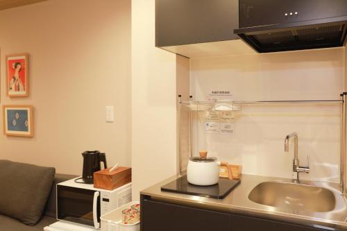 OYASUMI Ice&Hotel 難波なんば 50m from namba station 24Hours Self Checkin