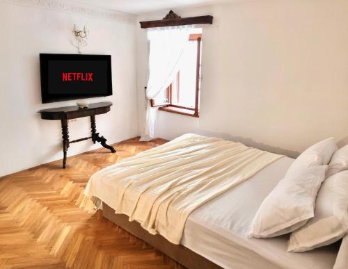 AmazingPag - Boutique Home In Center, Terrace & Parking