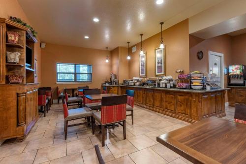 Kaffe- og tefaciliteter på Comfort Inn & Suites Ukiah Mendocino County