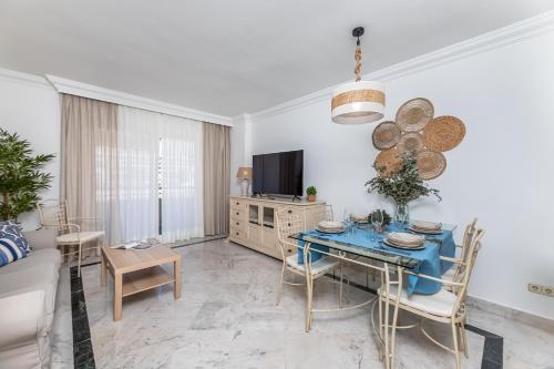 MARBELLA HOME RENTALS - Marina Banus, Puerto Banus, 2BR Best location, pool & parking