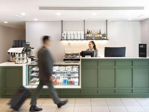 Mercure Sydney Macquarie Park Image