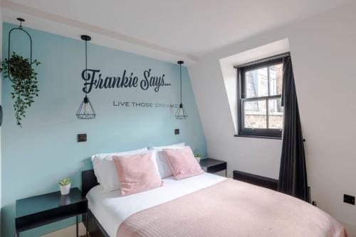 Covent Garden Penthouse - Terrace - Sleeps 8 photo 15