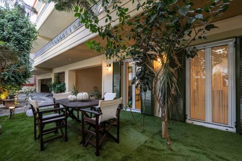 Key Garden Suite