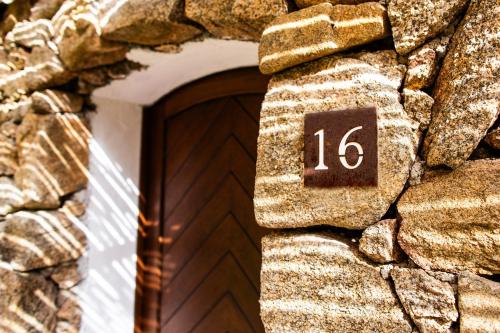 Φωτογραφία από το άλμπουμ του La Jacia Hotel & Resort σε Baja Sardinia