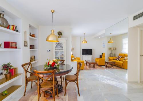 Cubo's Apartment Bono Beach Marbella Free Parking