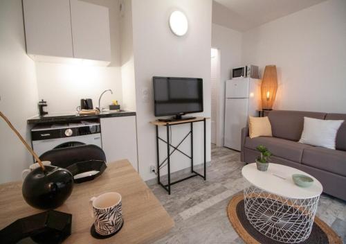 Stylish Studio with Pool 500 meters to the Beach