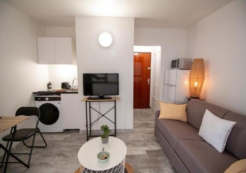 Stylish Studio with Pool 500 meters to the Beach