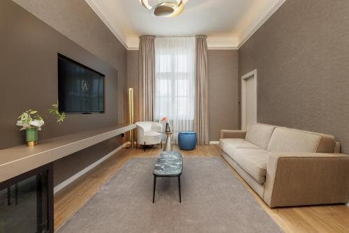 Posezení v ubytování Anna Grand Hotel