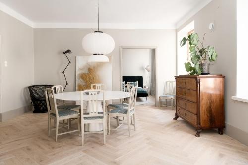Fotografie z fotogalerie ubytování Beautiful 3 bedroom 170m2 with Sauna in Töölö v Helsinkách