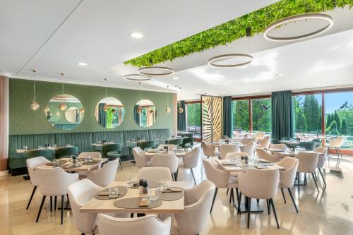 Restaurace v ubytování Hotel Narád
