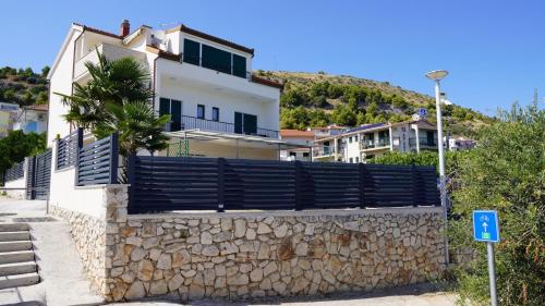 BEACHFRONT HOME - Wake Up to The Sea - House Sisko