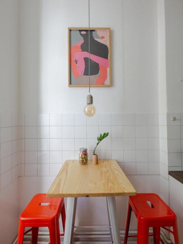 Hip & Beautiful City Apartment photo 7