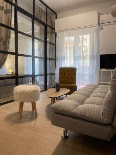 Lovely Apartment- AT017