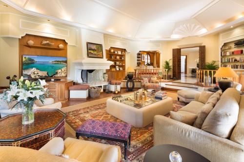 Cubo's Luxury Mansion El Baron de Sierra Blanca