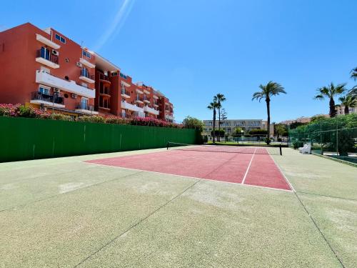 Serenity Oasis Apartment photo 16