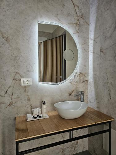 Salle de bains dans l'établissement DADA Suites and Sea