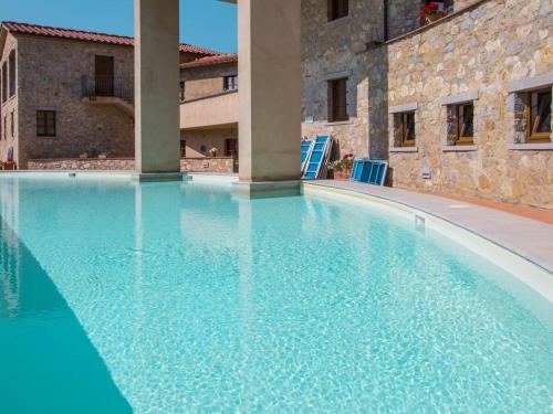 Πισίνα στο ή κοντά στο Borgo di Gaiole - Casa Julietta - apartment with a view & travel guide