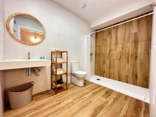 Valencia & Suites Ayora