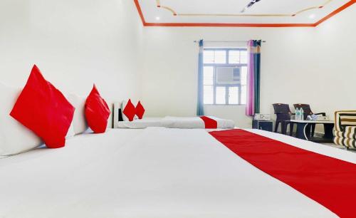 Gallery image of Hotel O New satkar Hotel in Itimādpur