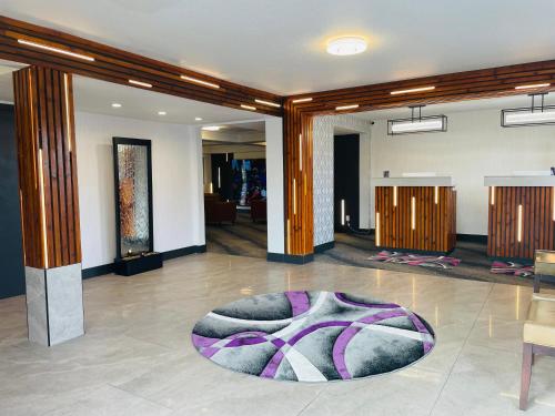 Ruang duduk di Coast Courtenay Hotel