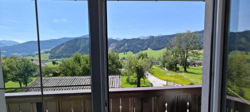 Paisaje cerca of this country house