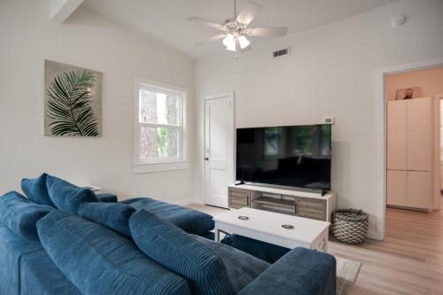 Newly Renovated Duplex, Upper Unit, 4th row from the beach photo 10