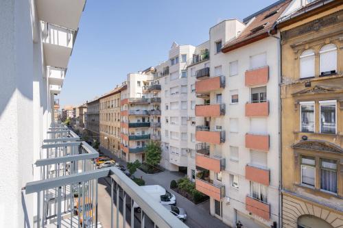 Foto Rose Garden Residence - Boutique Apartments in City Center 6
