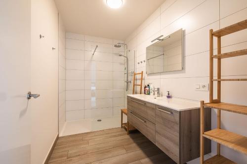 Red Rabbit Tourist and Business Flats with indoor parking space - Flat I & Flat IIにあるバスルーム