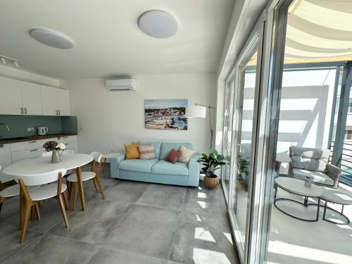 Galeriebild der Unterkunft Blue Bay Apartment Nerezine in Nerezine