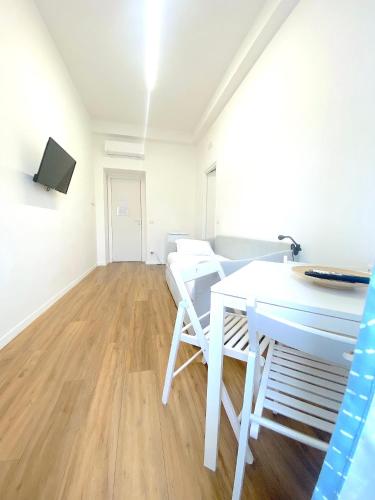 Lexie Suites photo 52