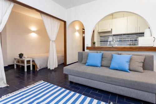 Blue Horizon House