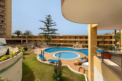 Πισίνα στο ή κοντά στο Brisa del Atlántico en Torre del Sol, Las Américas