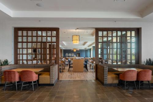 Drury Plaza Hotel Dallas Arlington Image