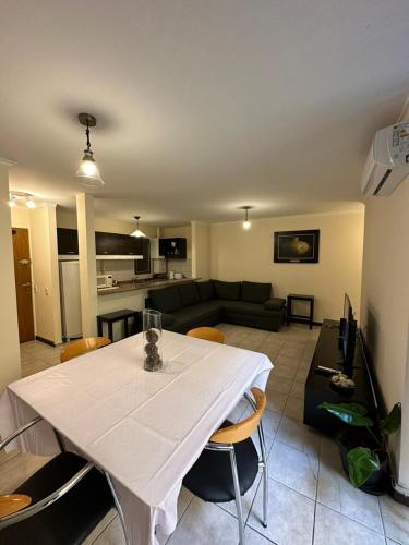 Kuchyň nebo kuchyňský kout v ubytování Departamento 1 dorm con cochera Nueva Córdoba 1 E INVERHOME INMOBILIARIA
