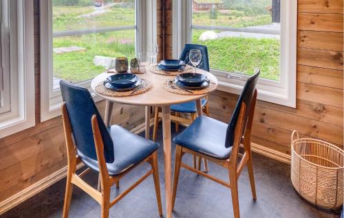 Φωτογραφία από το άλμπουμ του Cozy Home In Vøringsfoss With Wifi στο Garden